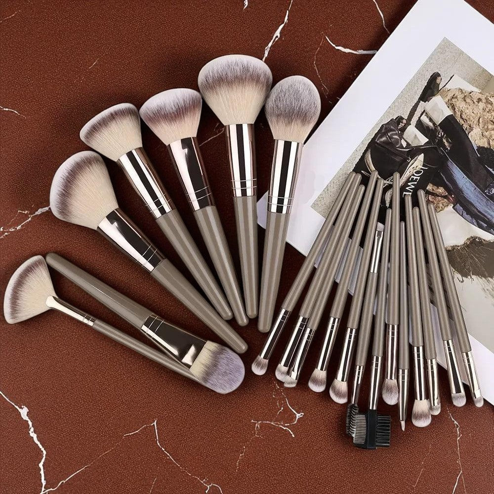 20 Pincéis de Maquiagem Profissional