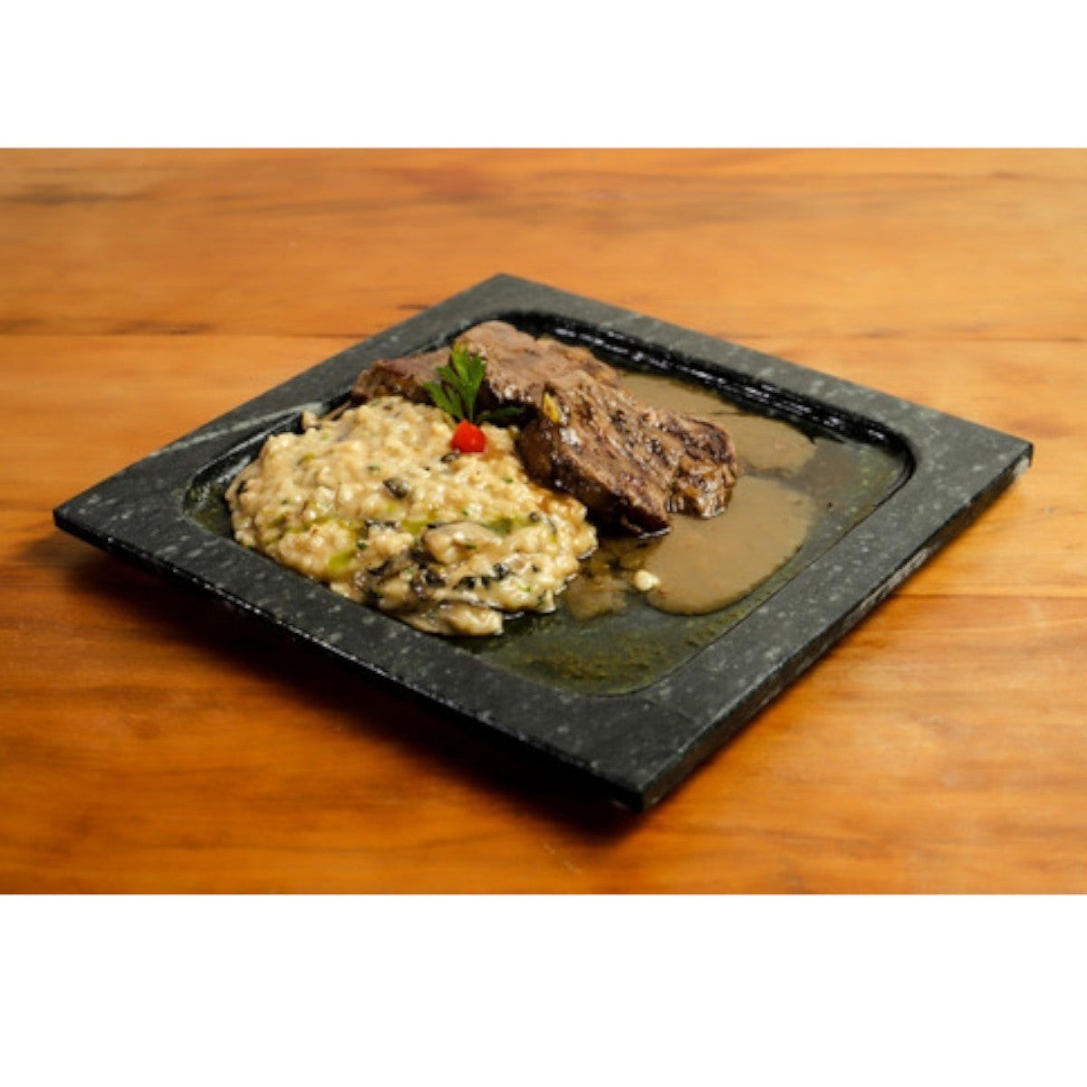 Prato Quadrado Sobremesa Pedra Sabão 20x20 cm  Pedra Sabão  Medidas:  Altura / Espessura:  - 2 cm  Largura:  - 20 cm  Comprimento  - 20 cm  Peso: 2,000kg    Matéria prima   Produzida com a melhor matéria prima e acabamento do mercado. Qualidade, durabilid